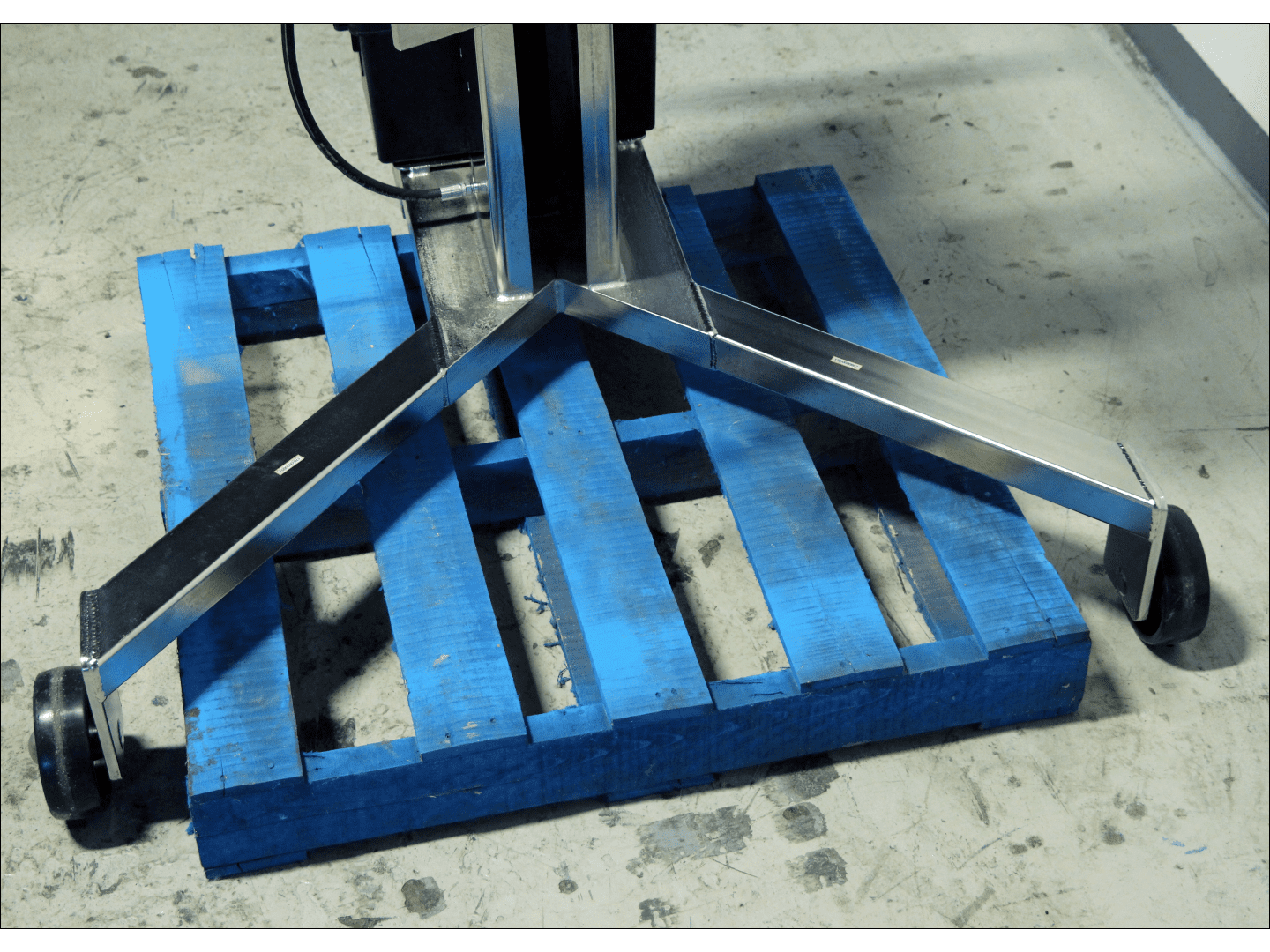 Morse 82HM drumlifter/palletizer, rimmed drum, manual lift, spark